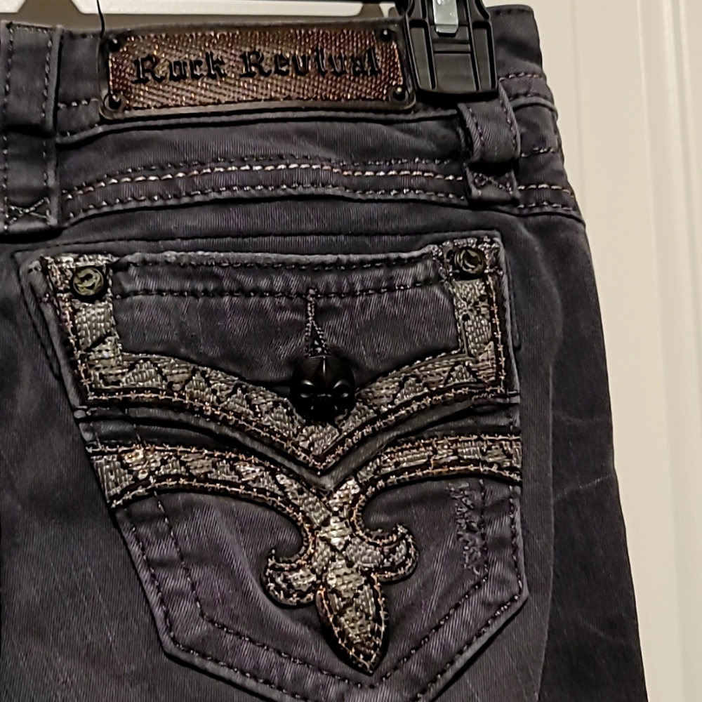 Rose Gold Black Rock Revival